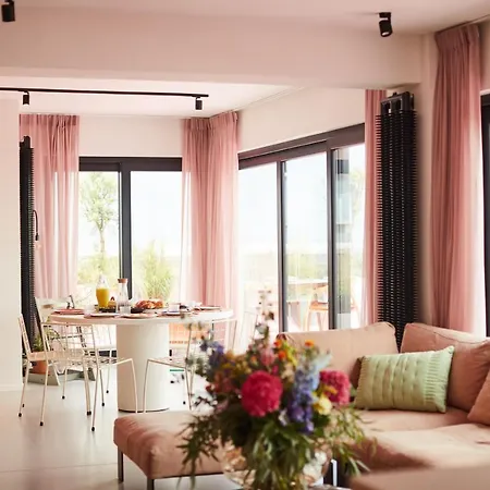 The Pink Penthouse Apartment De Panne