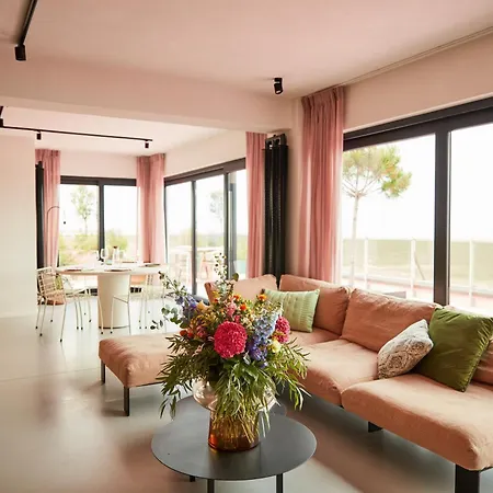 Apartment The Pink Penthouse *