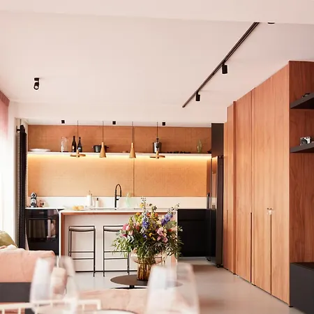 The Pink Penthouse * De Panne